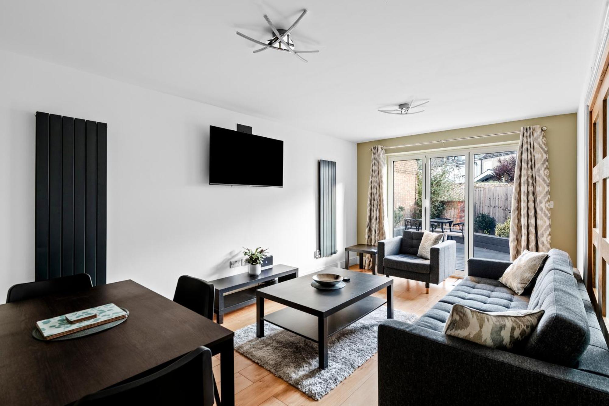 Stylish 2 Bed Bungalow In East Ham, Close To Excel London Exterior foto